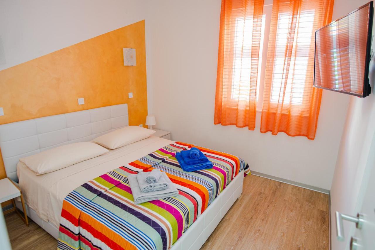 Exclusive Seaside Dream Apartments Murter Buitenkant foto
