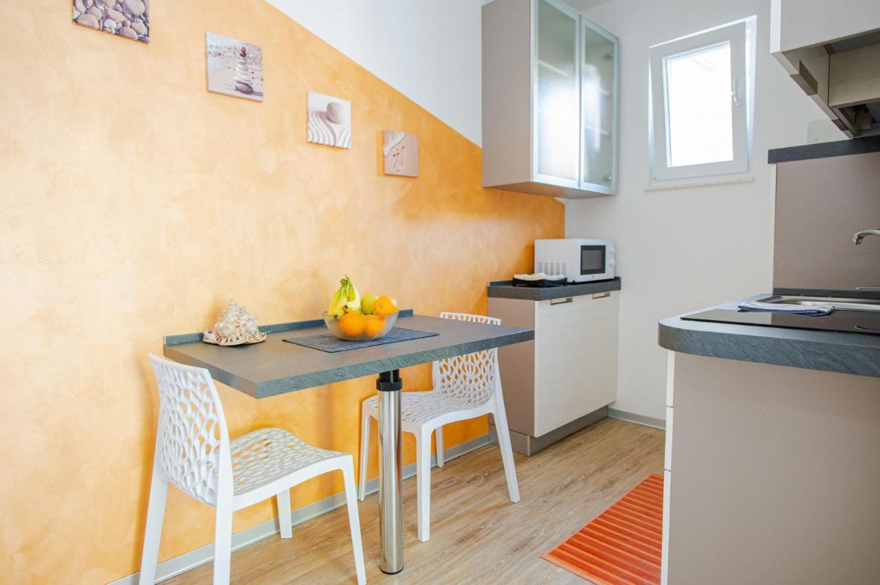 Exclusive Seaside Dream Apartments Murter Buitenkant foto
