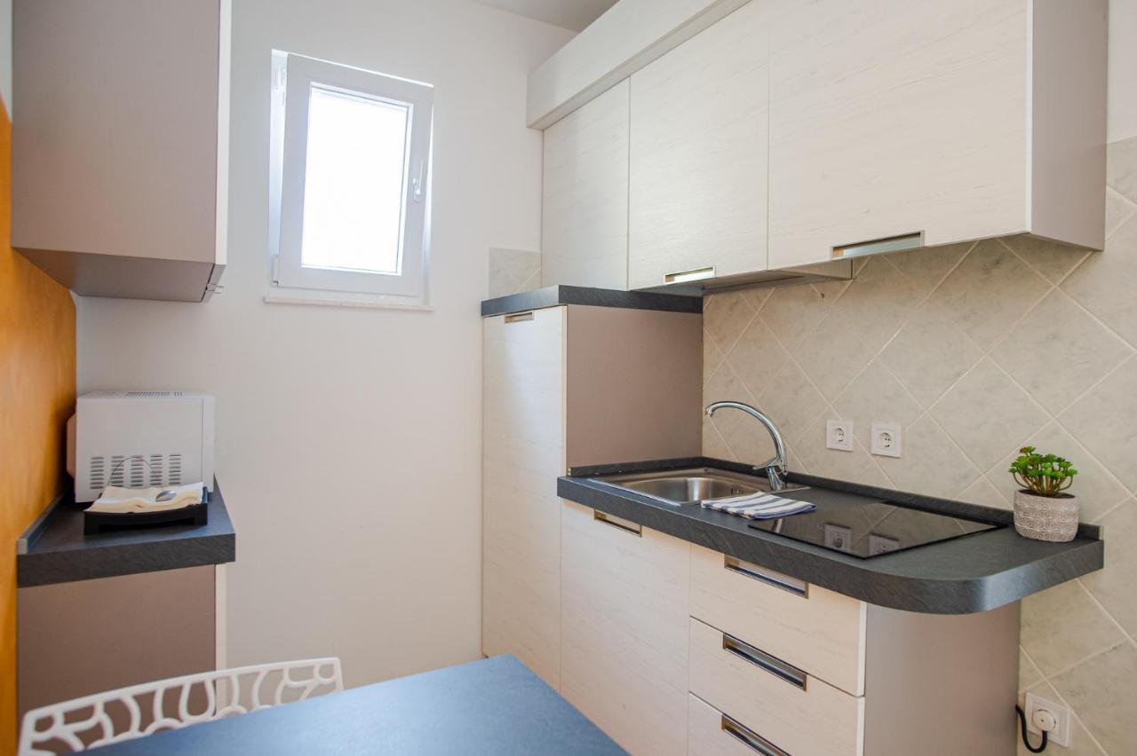 Exclusive Seaside Dream Apartments Murter Buitenkant foto